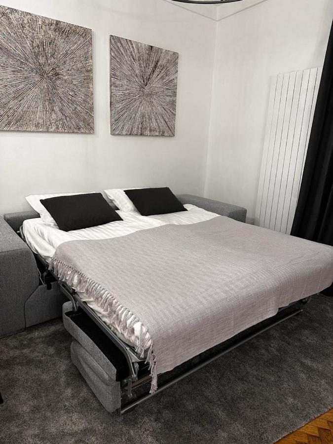 Riverside Apartment การ์โลวีวารี ภายนอก รูปภาพ