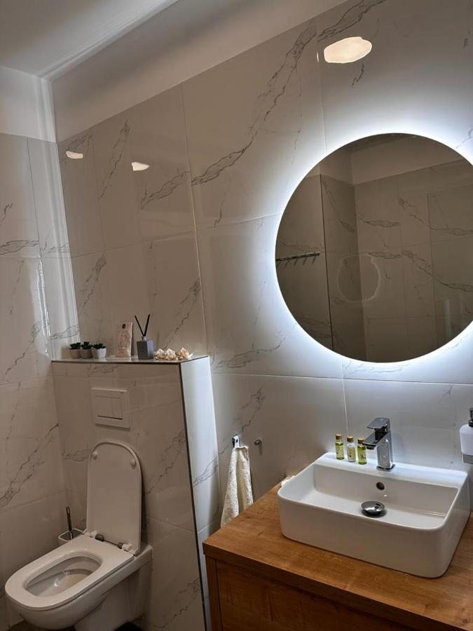Riverside Apartment การ์โลวีวารี ภายนอก รูปภาพ