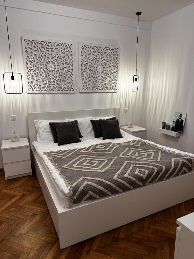Riverside Apartment การ์โลวีวารี ภายนอก รูปภาพ